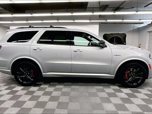 Used 2024 Dodge Durango R/T w/ Tow 'N Go Group AWD/4WD image 16