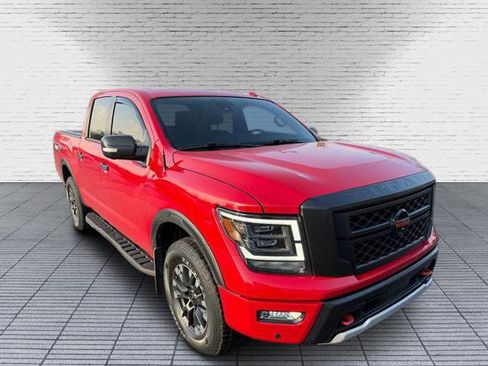 Used 2021 Nissan Titan PRO-4X w/ Pro-4x Convenience Package image 6