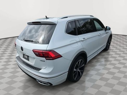 Used 2023 Volkswagen Tiguan SEL R-Line AWD/4WD image 4