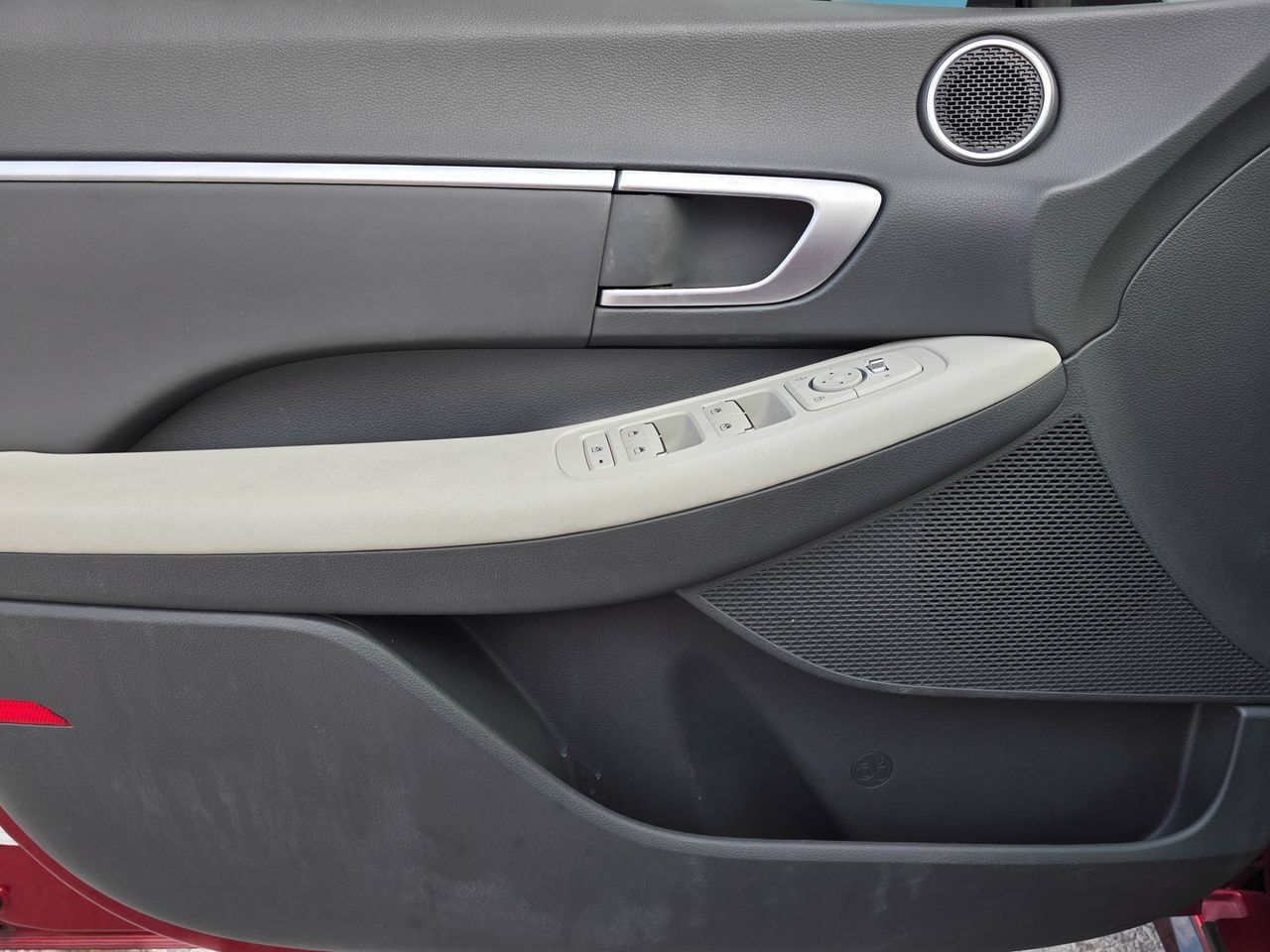 Used 2025 Hyundai Sonata SEL FWD image 9