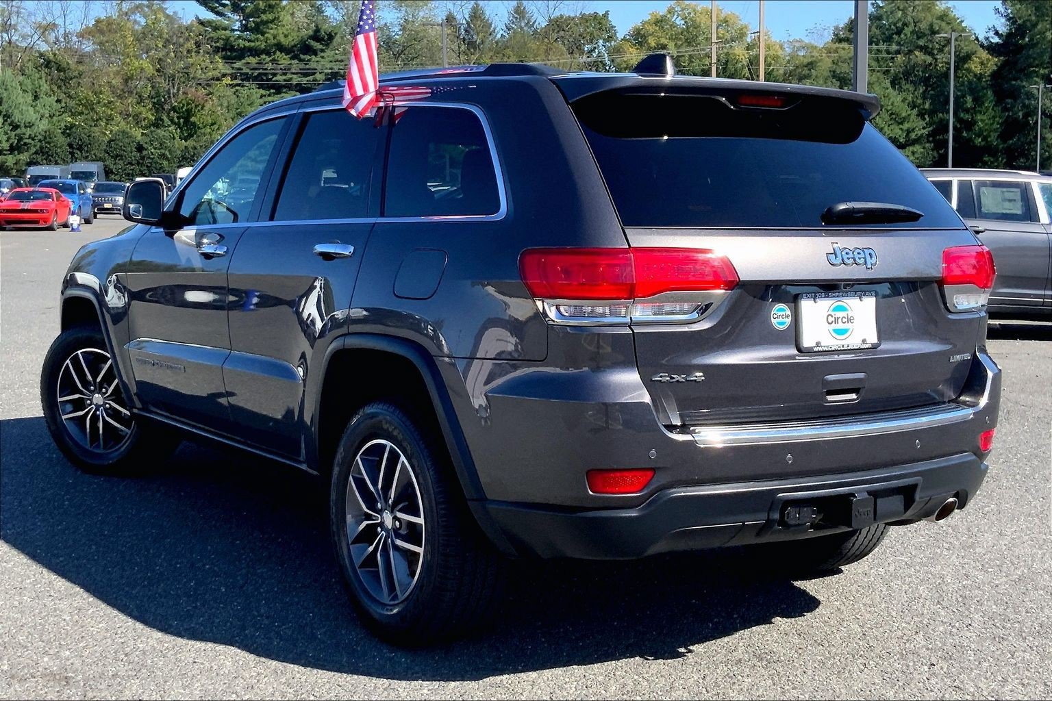 Used 2017 Jeep Grand Cherokee Limited w/ Trailer Tow Group IV AWD/4WD image 10