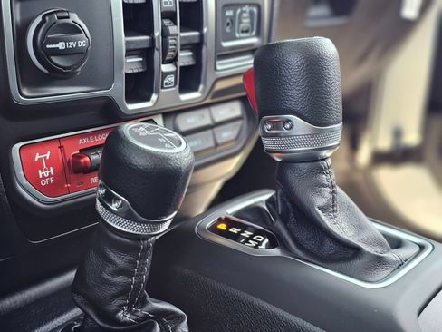 New 2026 Jeep Wrangler Unlimited Sport AWD/4WD image 16