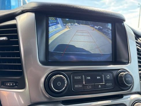 Certified 2020 Chevrolet Suburban Premier w/ Premier 6.2L Value Package image 19