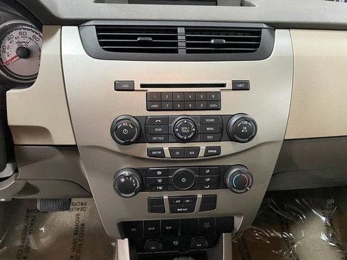 Used 2008 Ford Focus SE image 11