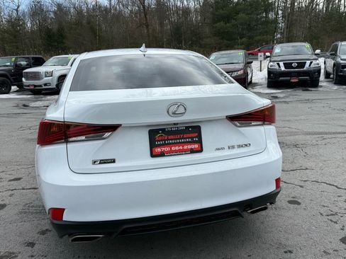Used 2019 Lexus IS 300 F Sport w/ F Sport Package image 5