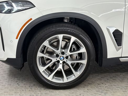 Used 2024 BMW X5 sDrive40i w/ Parking Assistance Package RWD image 12