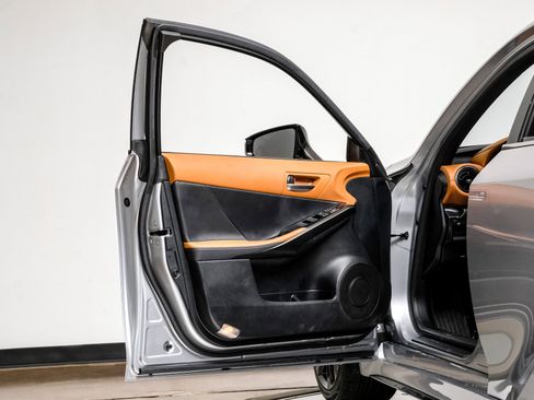 Used 2024 Lexus IS 350 F Sport image 45