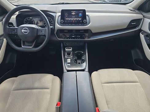 Certified 2025 Nissan Rogue SV FWD image 13