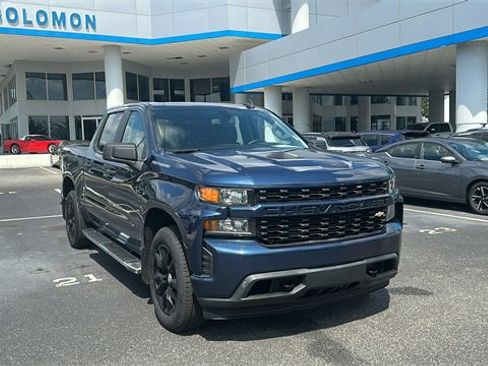 Used 2021 Chevrolet Silverado 1500 Custom image 1