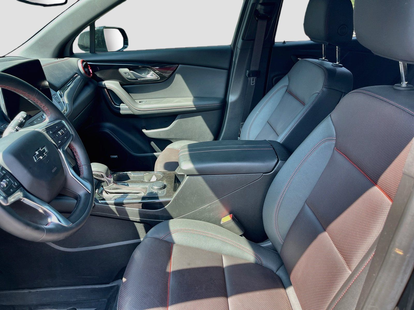 Used 2025 Chevrolet Blazer RS w/ Enhanced Convenience Package FWD image 22