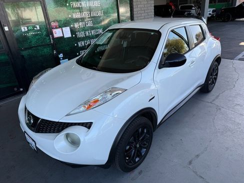 Used 2014 Nissan Juke S w/ Midnight Edition 2.0 image 2