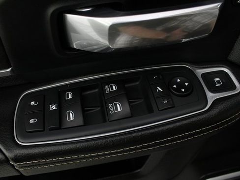 Used 2020 RAM 2500 Laramie image 15