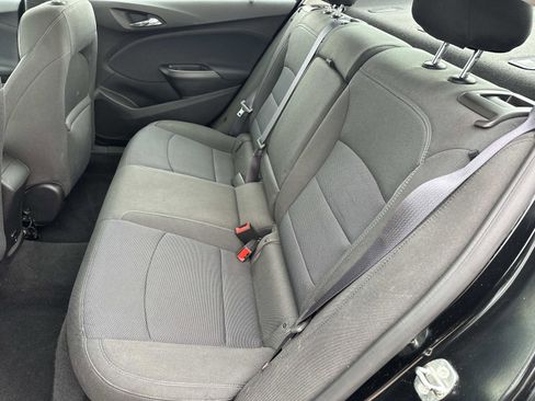 Used 2017 Chevrolet Cruze LT image 11