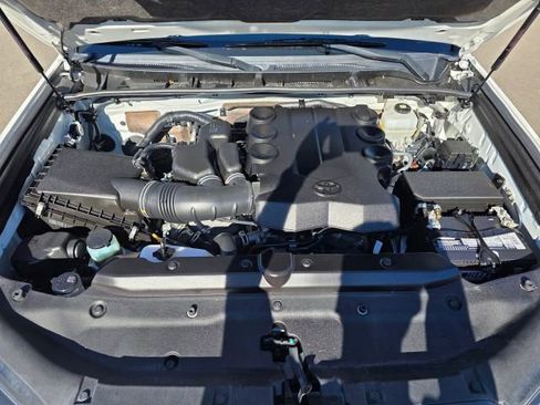 Used 2022 Toyota 4Runner SR5 image 36