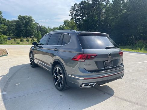 Used 2024 Volkswagen Tiguan SEL R-Line w/ MDO Package, Two-Row AWD/4WD image 4