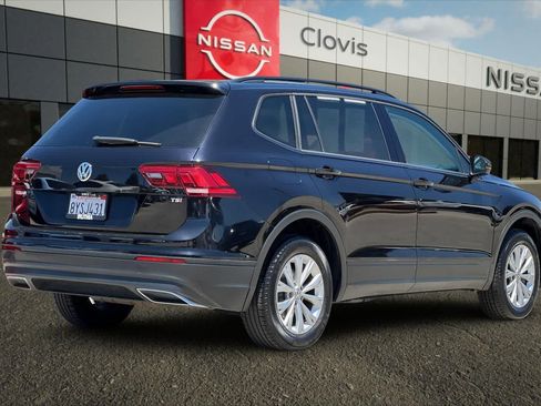 Used 2018 Volkswagen Tiguan S FWD image 3