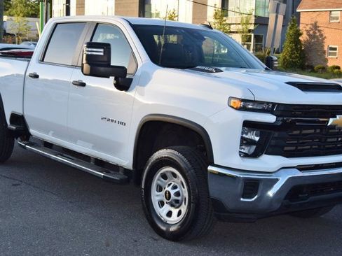 Used 2024 Chevrolet Silverado 2500 W/T w/ WT Convenience Package AWD/4WD image 10