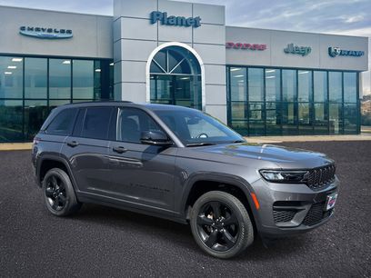 Used 2022 Jeep Grand Cherokee Altitude