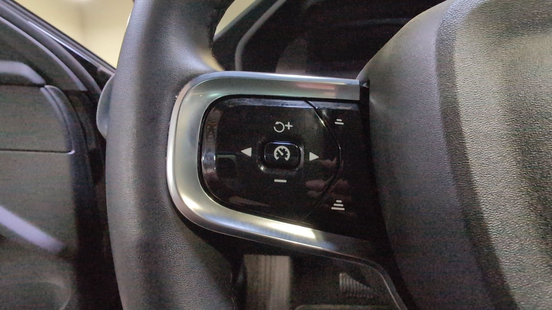 Certified 2023 Polestar Polestar 2 w/ Pilot Pack AWD/4WD image 10