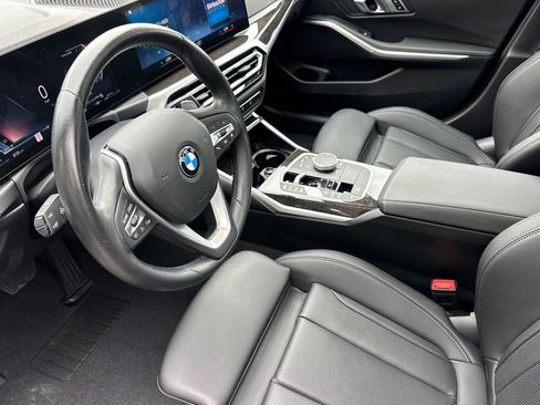 Used 2023 BMW 330i Sedan w/ Driving Assistance Package RWD image 9