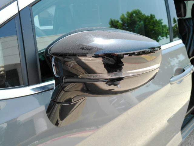 Used 2025 Chrysler Pacifica Select FWD image 17