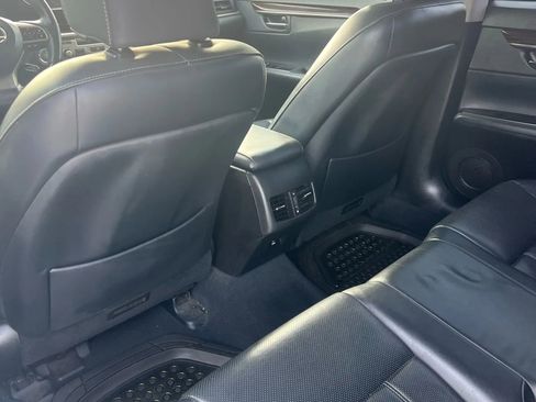 Used 2017 Lexus ES 350 w/ Luxury Package image 16