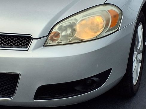 Used 2013 Chevrolet Impala LTZ FWD image 30