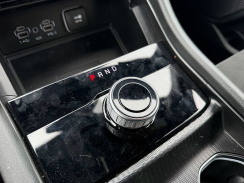 Used 2024 Jeep Grand Cherokee Altitude RWD image 21