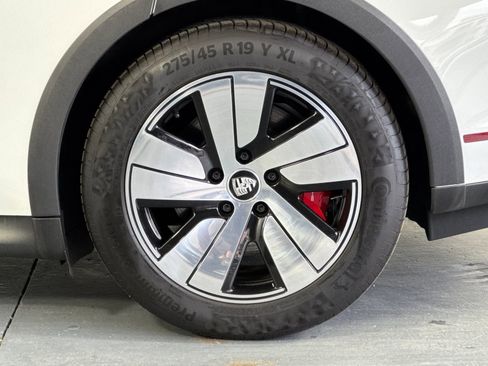 Certified 2023 Porsche Taycan 4S image 34