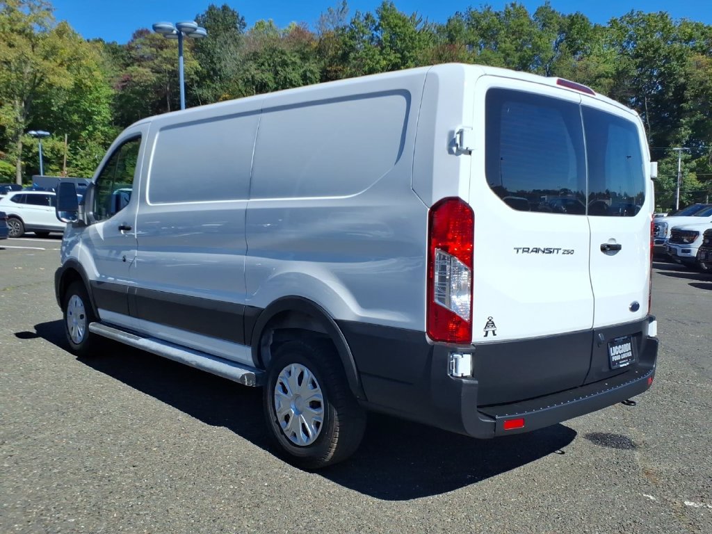 Used 2025 Ford Transit 250 Low Roof w/ Exterior Upgrade Package RWD image 5