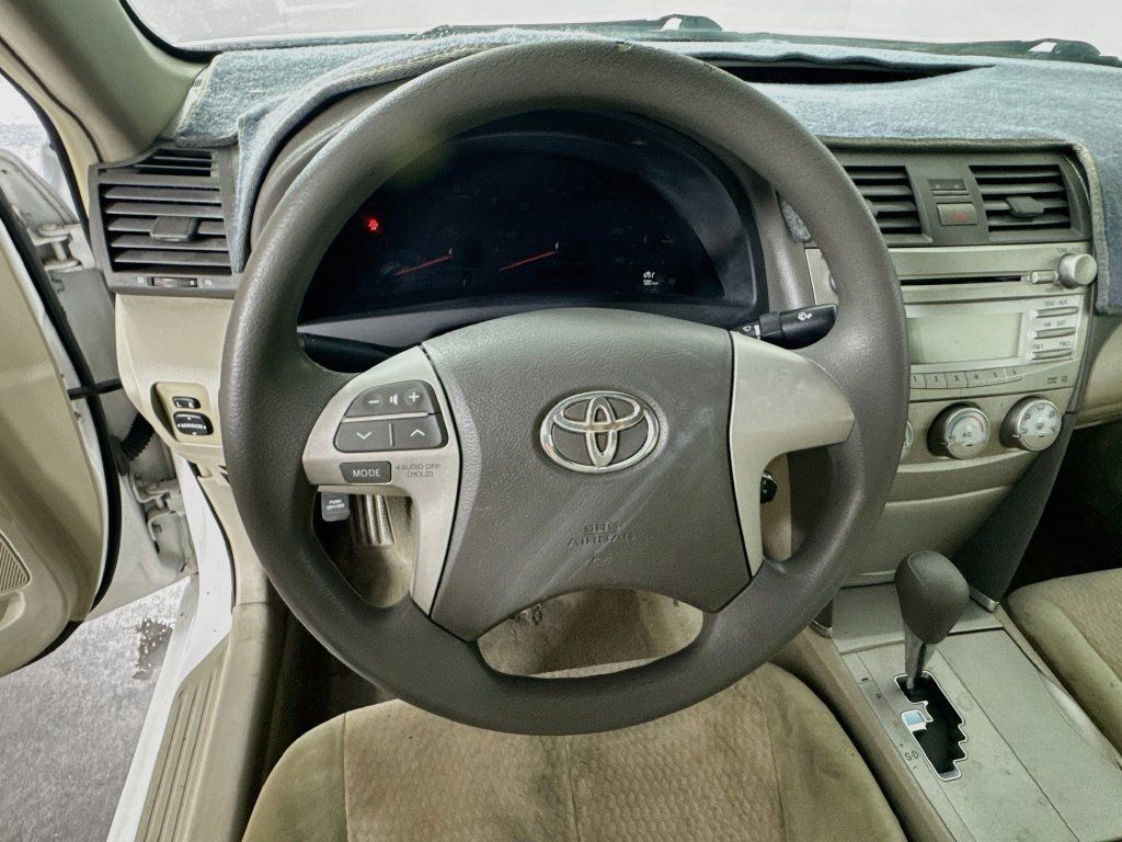 Used 2011 Toyota Camry LE w/ LE Extra-Value Pkg FWD image 11