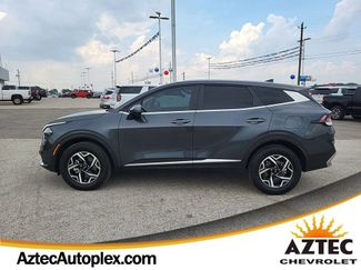 Used 2024 Kia Sportage LX image 1
