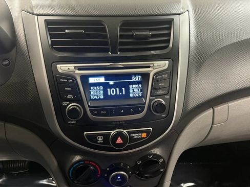 Used 2016 Hyundai Accent SE FWD image 13