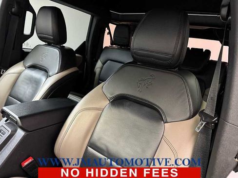 Used 2023 Ford Bronco Wildtrak image 13