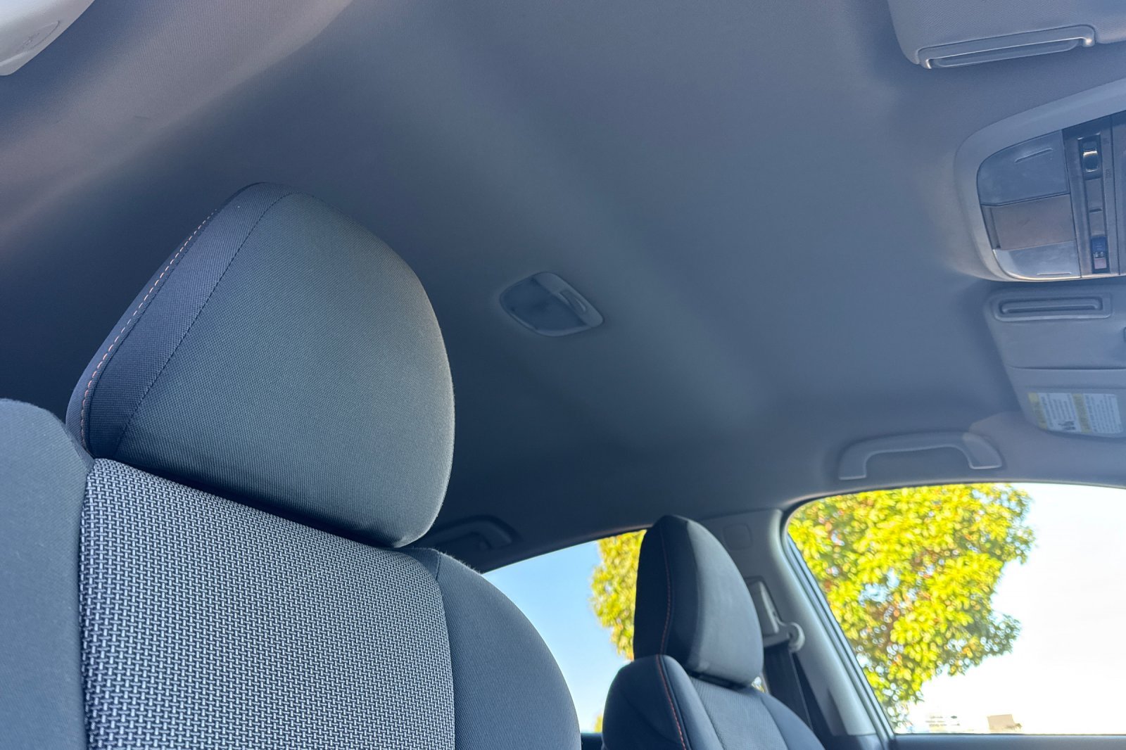 Used 2018 Subaru Crosstrek 2.0i Premium AWD/4WD image 17