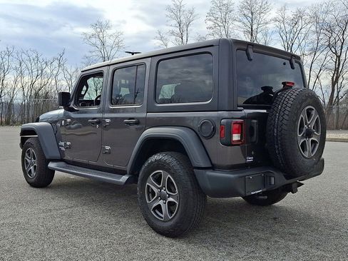 Used 2018 Jeep Wrangler Unlimited Sport S image 7