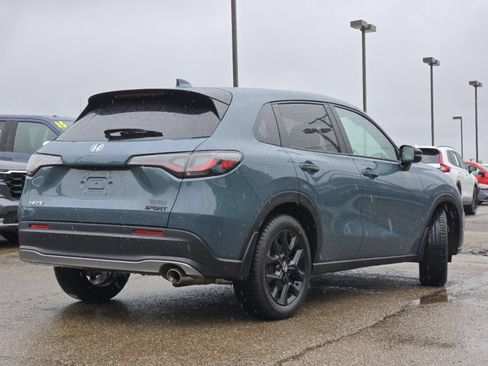 Used 2024 Honda HR-V Sport image 17