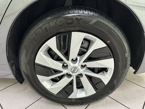 Used 2025 Nissan Altima 2.5 S FWD image 15