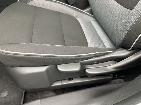 Certified 2024 Chevrolet TrailBlazer LT AWD/4WD image 15