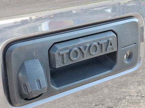 Used 2022 Toyota Tacoma SR image 28