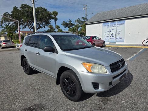 Used 2011 Toyota RAV4 4WD image 2