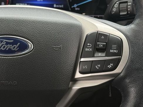 Used 2022 Ford Explorer XLT w/ Equipment Group 202A RWD image 14