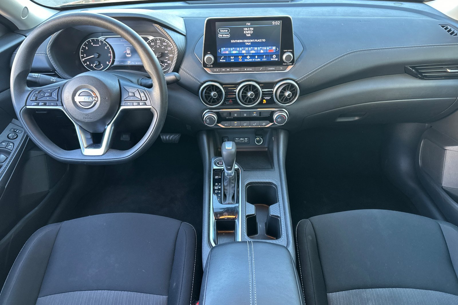 Used 2025 Nissan Sentra SV FWD image 14