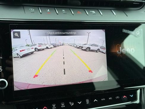 New 2026 Jeep Grand Cherokee Altitude AWD/4WD image 22
