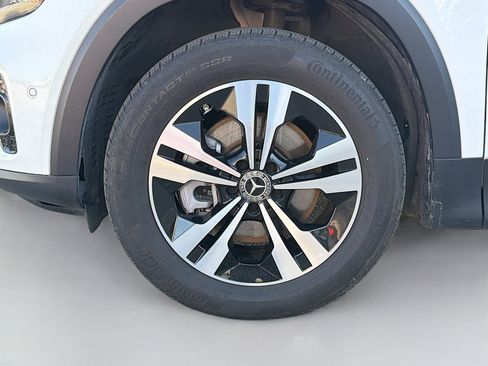 Used 2025 Mercedes-Benz GLB 250 image 38