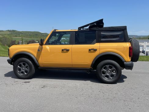 Used 2022 Ford Bronco Black Diamond AWD/4WD image 7