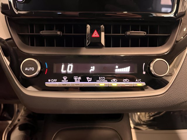 Used 2026 Toyota Corolla LE FWD image 24