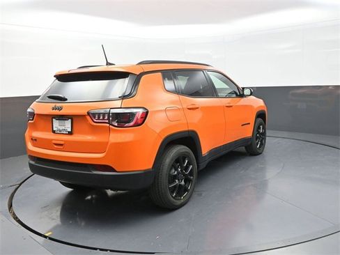 New 2026 Jeep Compass Latitude image 7