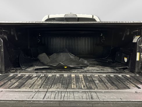 Used 2020 Toyota Tacoma TRD Sport image 43