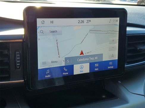 Used 2022 Ford Explorer XLT w/ Equipment Group 202A image 16